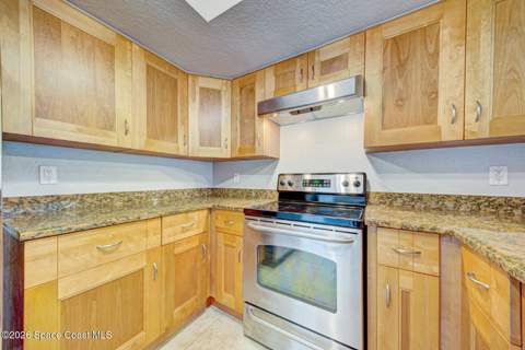1031 Regency Drive, Melbourne FL - photo 11 of 34