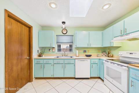 6485 Homestead Avenue, Cocoa FL - photo 12 of 83