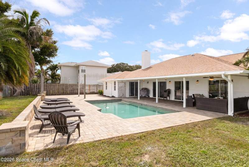 5 bedroom Single Family Residence at 1031 E River Oaks Drive, River Oaks East, Indialantic — photo 3