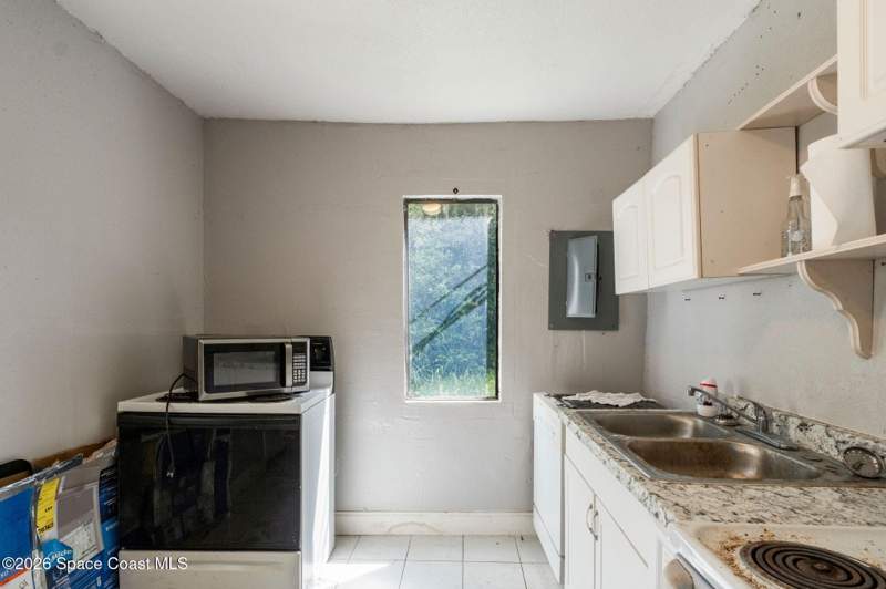 4 bedroom Single Family Residence at 1417 Walter Street, Clear Lake Village Unrec, Cocoa — photo 3