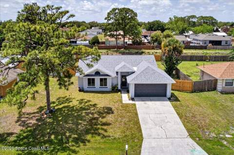 1626 Glendale Avenue, Palm Bay FL - photo 6 of 43