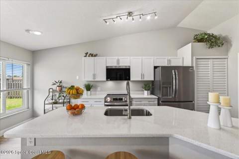 1626 Glendale Avenue, Palm Bay FL - photo 8 of 43