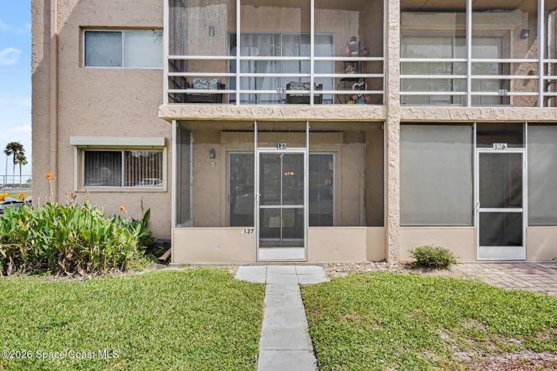 1 bedroom Condominium at 3150 N Harbor City Boulevard #127, Shady Dell Riverview S Condo No 1, Melbourne — photo 2