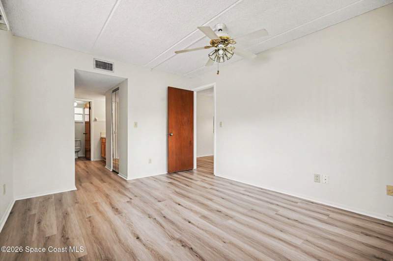 1 bedroom Condominium at 3150 N Harbor City Boulevard #127, Shady Dell Riverview S Condo No 1, Melbourne — photo 5