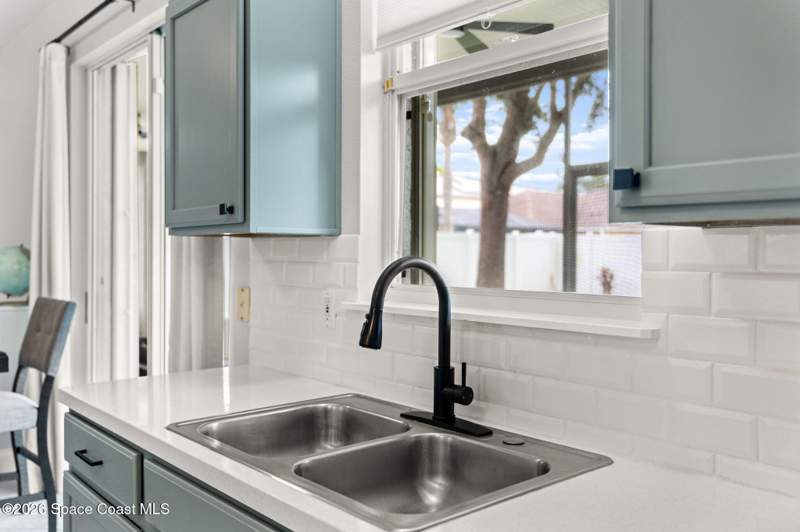 4 bedroom Single Family Residence at 5267 Mansford Place, Grand Haven Phase 3 A Replat of Tract 2 Pb 46, Melbourne — photo 3