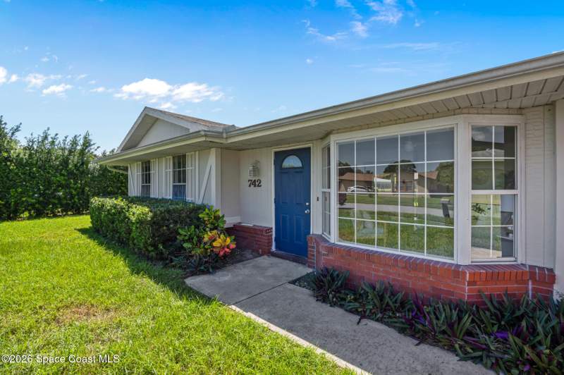 3 bedroom Single Family Residence at 742 Bywood Drive, Port Malabar Unit 4, Palm Bay — photo 2