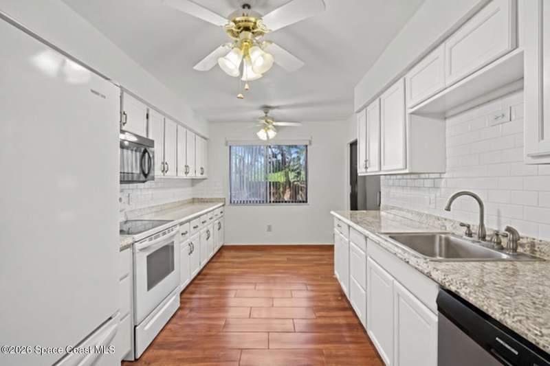 2 bedroom Condominium at 9015 Manchester Lane #21d, Greenwood Village Condo No 5, West Melbourne — photo 5