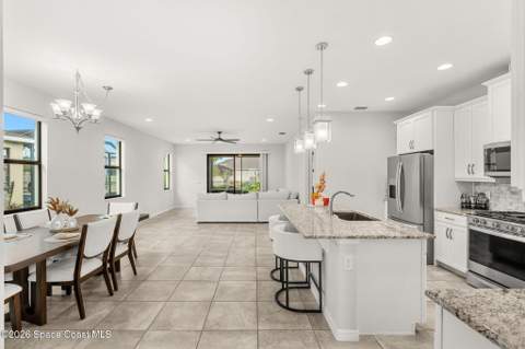 7772 Paragrass Avenue, Melbourne FL - photo 6 of 57