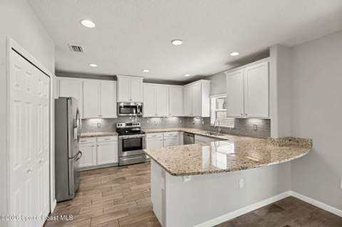 1335 Fuji Drive, Melbourne FL - photo 10 of 23