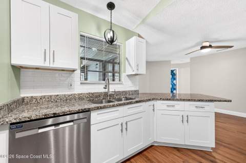 812 NW Banks Street, Palm Bay FL - photo 21 of 44