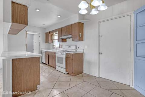 2005 Cooper Drive, Cocoa FL - photo 10 of 29