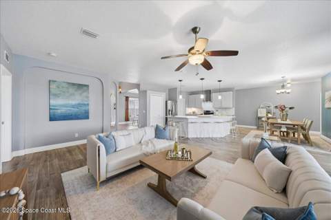 4185 Fenrose Circle, Melbourne FL - photo 10 of 32