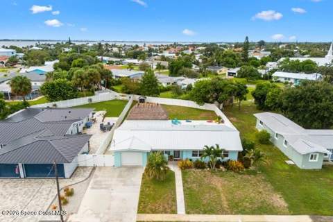 2060 Bonita Avenue, Melbourne Beach FL - photo 10 of 65