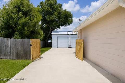 1691 Burgandy Street, Palm Bay FL - photo 9 of 34