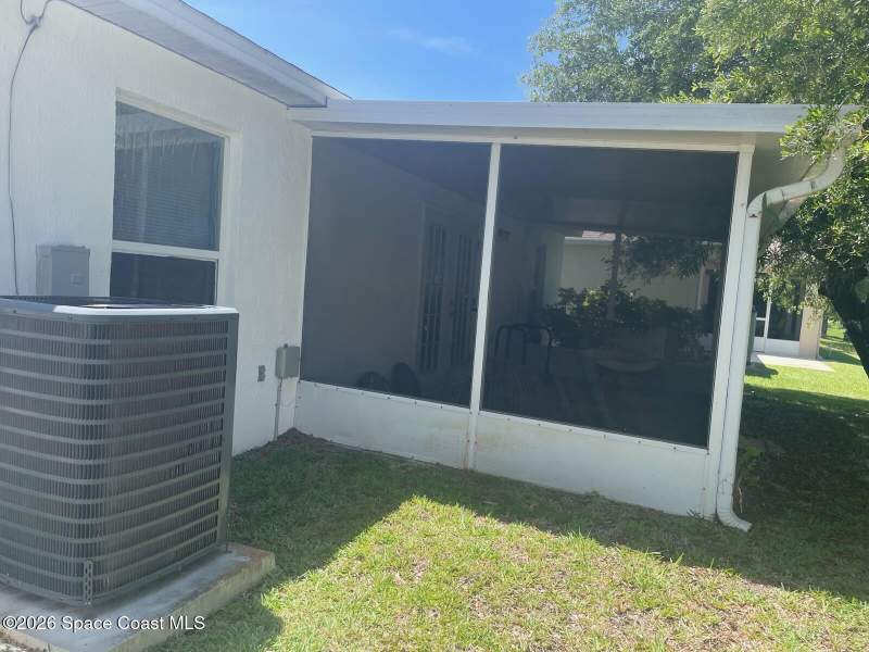 3 bedroom Single Family Residence at 1211 Berryhill Drive, Magnolia Lakes Phase 1, Melbourne — photo 4