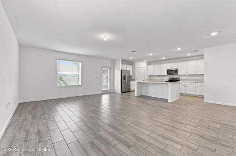 1427 Colebrook Circle, Palm Bay FL - photo 6 of 47