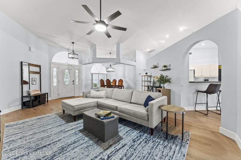 4 bedroom Single Family Residence at 2091 Sykes Creek Drive, Villa De Palmas Sykes Cove Sec 02 A Replatof Lots, Merritt Island — photo 3