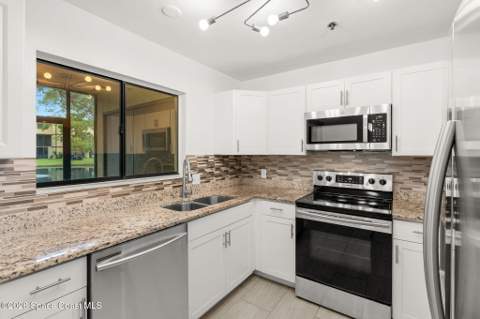 7808 Shadowood Drive #802, West Melbourne FL - photo 7 of 34
