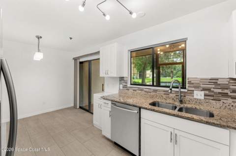 7808 Shadowood Drive #802, West Melbourne FL - photo 8 of 34