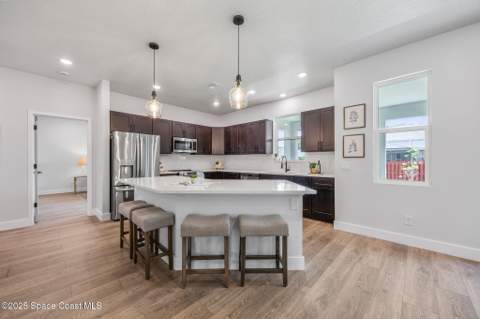 731 Banyan Street, Palm Bay FL - photo 11 of 36
