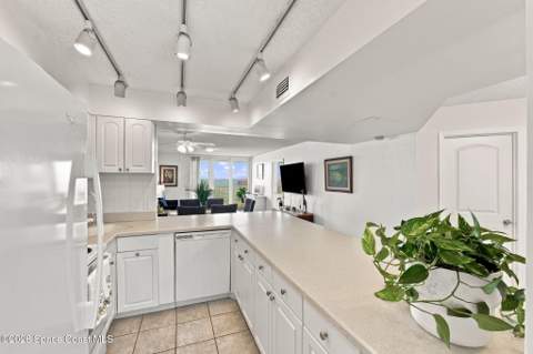 2225 Highway A1a #307, Indian Harbour Beach FL - photo 9 of 40