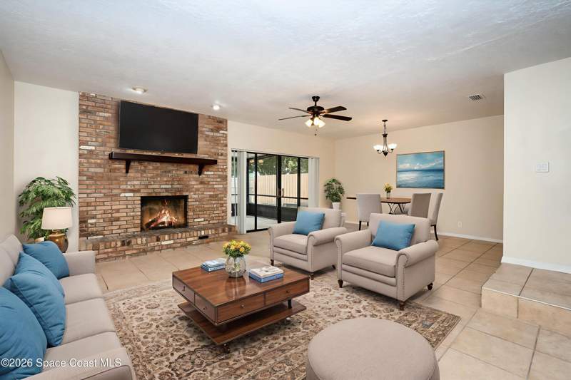 4 bedroom Townhouse at 1911 Cashew Courtway, Titusvillage Sec II, Titusville — photo 2