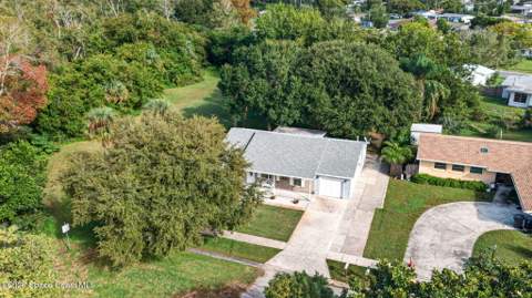 2520 Heritage Drive, Titusville FL - photo 6 of 59