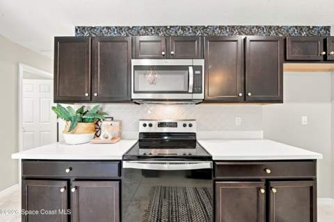 206 Wendover Road, Palm Bay FL - photo 9 of 34