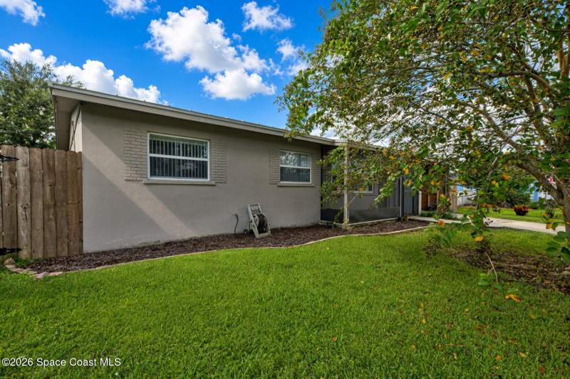 3 bedroom Single Family Residence at 2243 Fatzler Road, Oxford Ridge, Melbourne — photo 2
