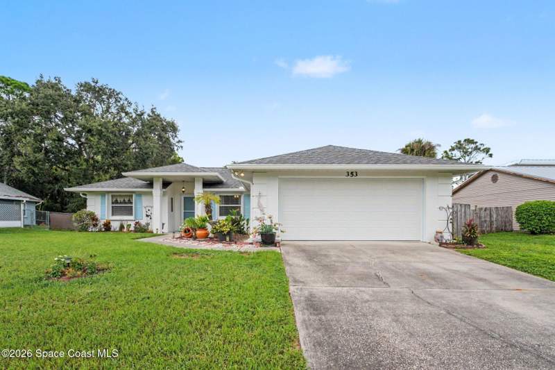 3 bedroom Single Family Residence at 353 NW Rheine Road, Port Malabar Unit 48, Palm Bay — photo 4