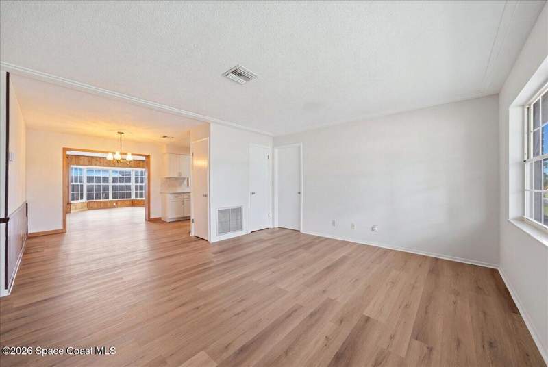 3 bedroom Single Family Residence at 4045 Calendula Avenue, Lakeview Hills Unit 2 Sec A, Titusville — photo 5