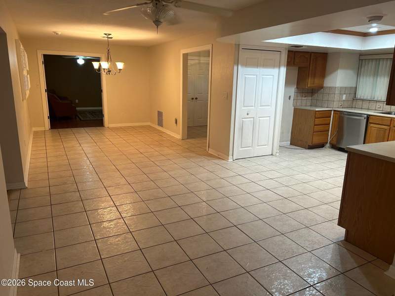 4 bedroom Single Family Residence at 2404 Scenic Drive, Golf Park Subd, Melbourne — photo 5