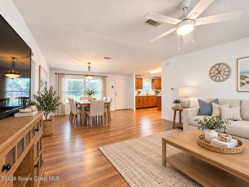 3 bedroom Manufactured Home at 7628 Boxelder Road, Snug Harbor Lakes Condo, Micco — photo 5