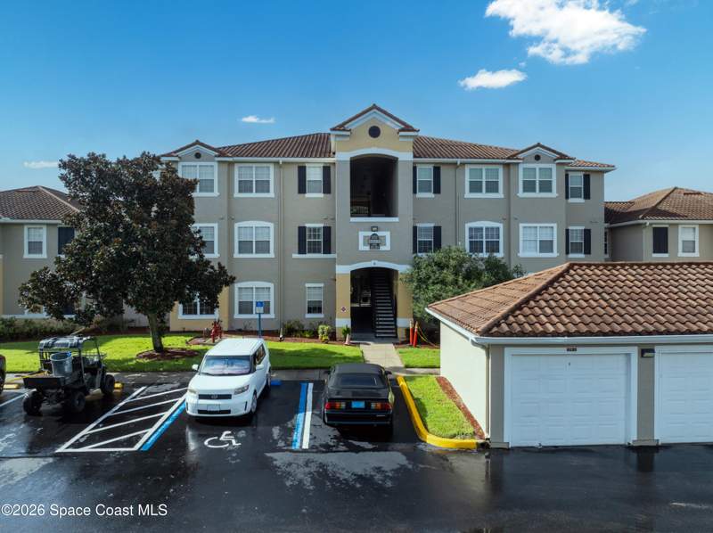 2 bedroom Condominium at 1757 Sophias Drive #206, Lakes at Viera E Condo, Melbourne — photo 2