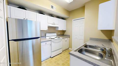 1757 Sophias Drive #206, Melbourne FL - photo 8 of 47