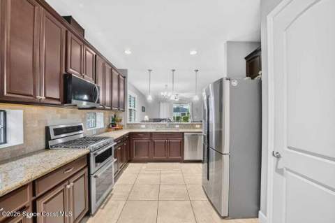 8044 Creshire Court, Melbourne FL - photo 14 of 77