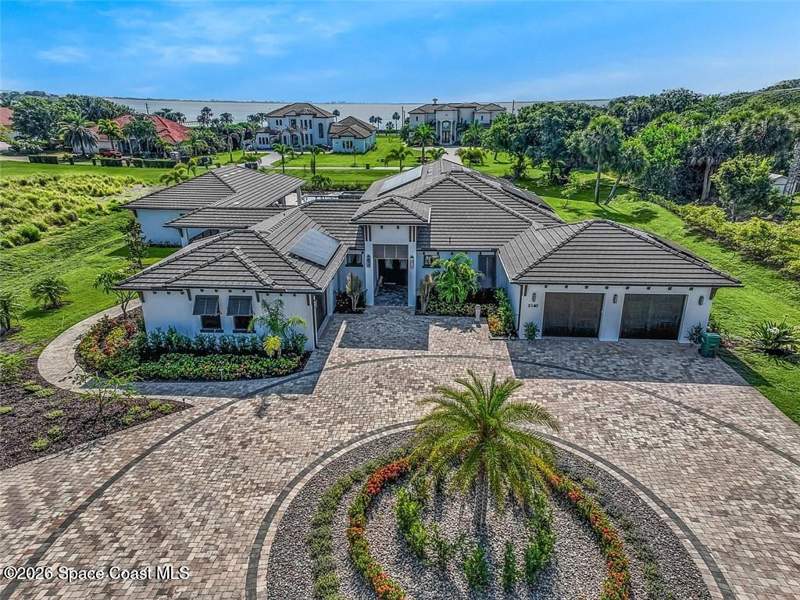 4 bedroom Single Family Residence at 5140 Del Sol Drive, Merritt Island, Merritt Island — photo 2