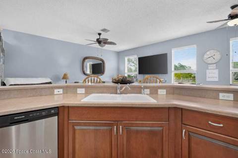 4045 Fawn Lake Boulevard, Mims FL - photo 15 of 51