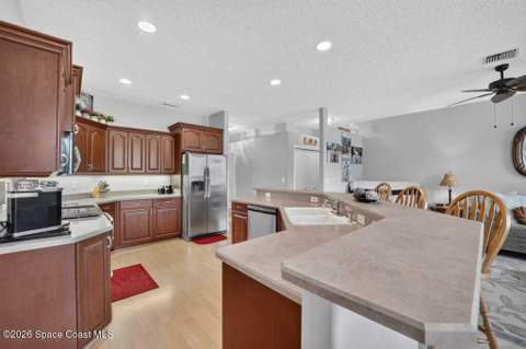 4045 Fawn Lake Boulevard, Mims FL - photo 14 of 51