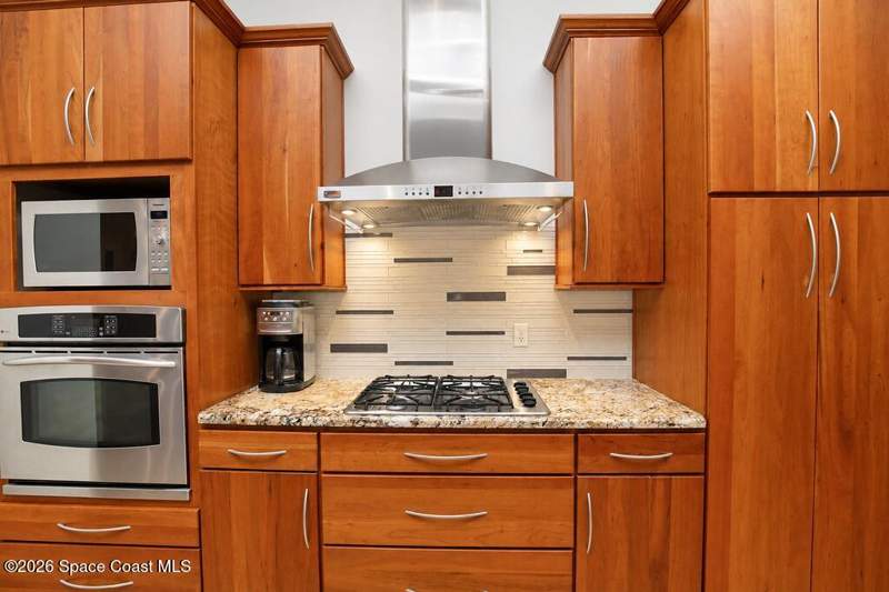 3 bedroom Single Family Residence at 460 Oakwood Court, Oakwood Estates, Merritt Island — photo 4