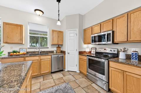 2040 Brookshire Circle, West Melbourne FL - photo 15 of 54