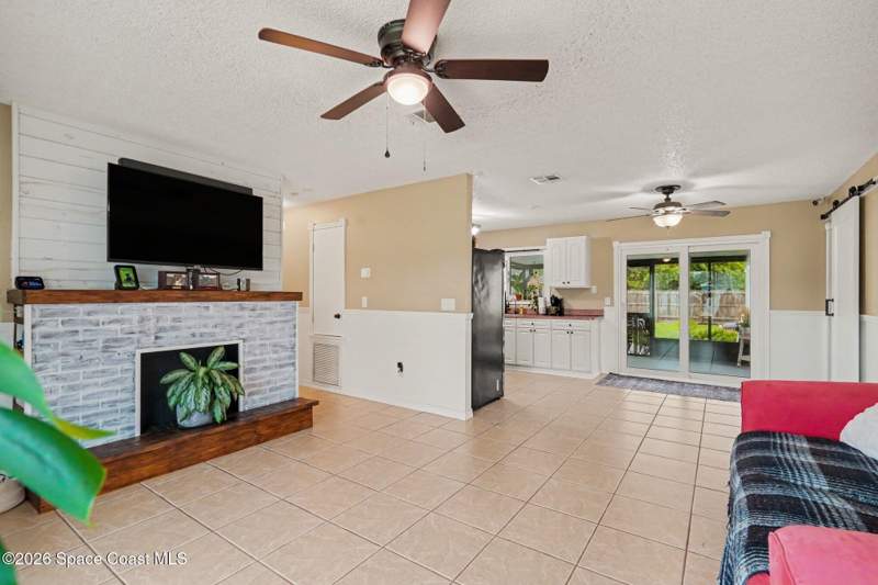 2 bedroom Single Family Residence at 966 Cotorro Road, Port Malabar Unit 11, Palm Bay — photo 3