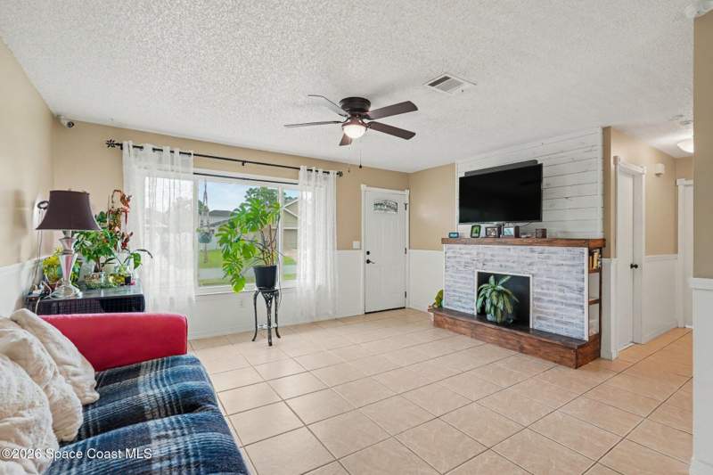 2 bedroom Single Family Residence at 966 Cotorro Road, Port Malabar Unit 11, Palm Bay — photo 4
