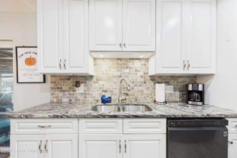 711 Tupelo Drive, Melbourne FL - photo 17 of 52