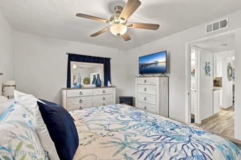 300 Monroe Avenue #1, Cape Canaveral FL - photo 14 of 34