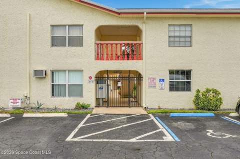 300 Monroe Avenue #1, Cape Canaveral FL - photo 22 of 34