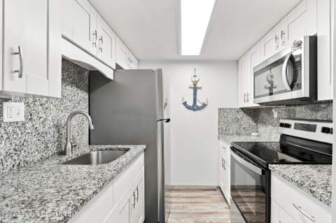 300 Monroe Avenue #1, Cape Canaveral FL - photo 11 of 34