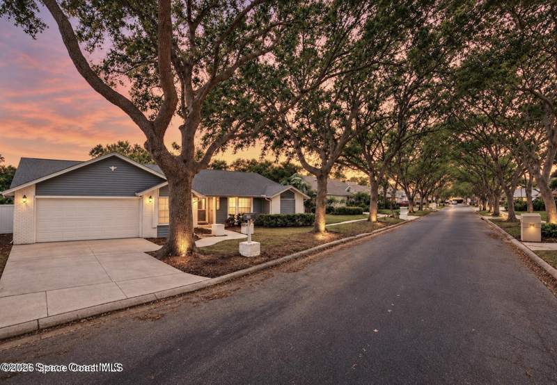 4 bedroom Single Family Residence at 107 Windward Way, Windward Cove, Indian Harbour Beach — photo 2