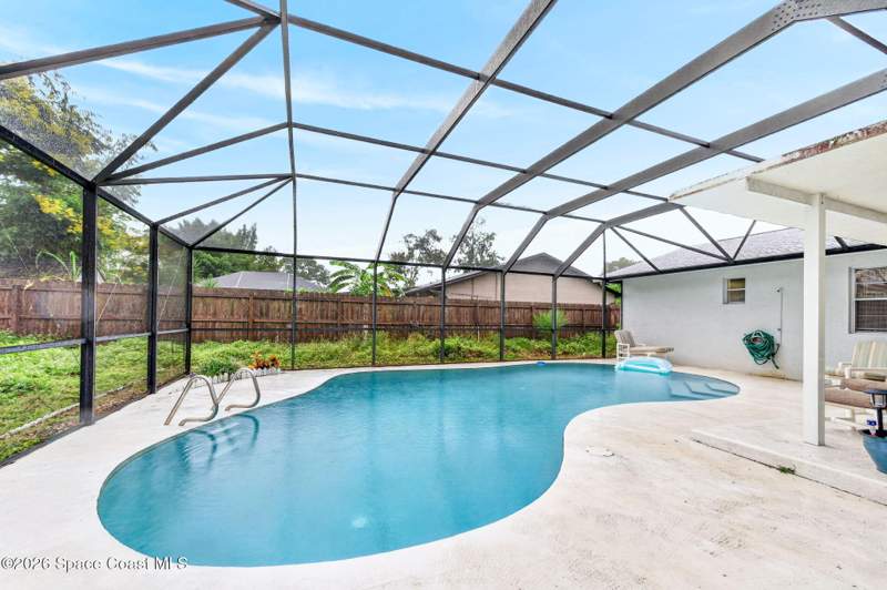 4 bedroom Single Family Residence at 541 Charlotta Avenue, Port Malabar Unit 9, Palm Bay — photo 3