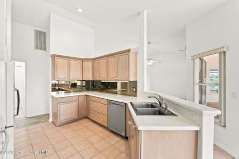 995 Wildwood Drive, Melbourne FL - photo 12 of 47